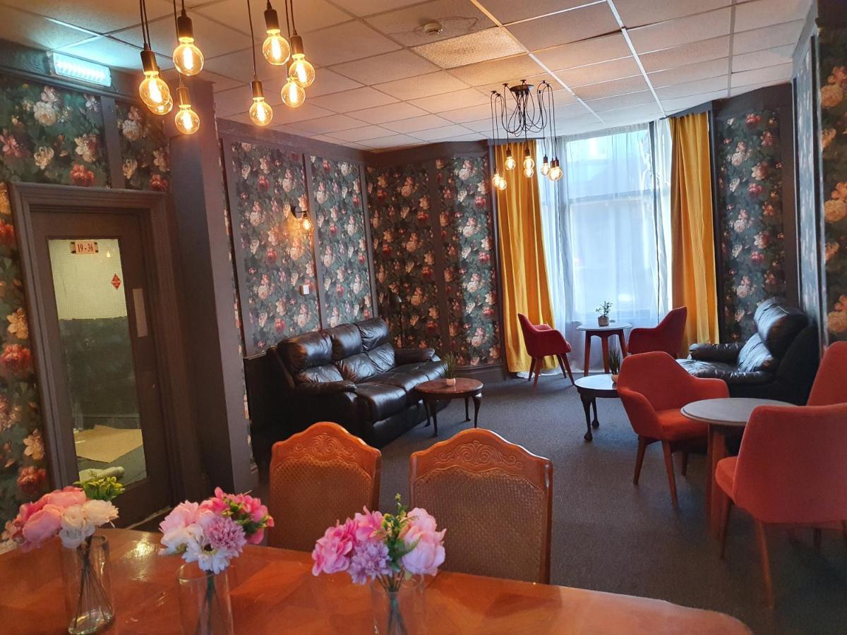 Balkan Hotel Blackpool Exterior photo